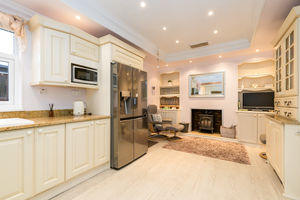 Kitchen- click for photo gallery